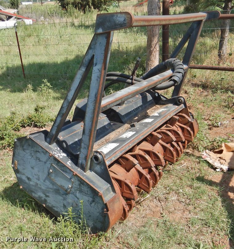 image for item GN9958 Bobcat skid steer forestry cutter