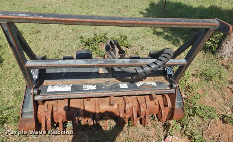 image for item GN9958 Bobcat skid steer forestry cutter