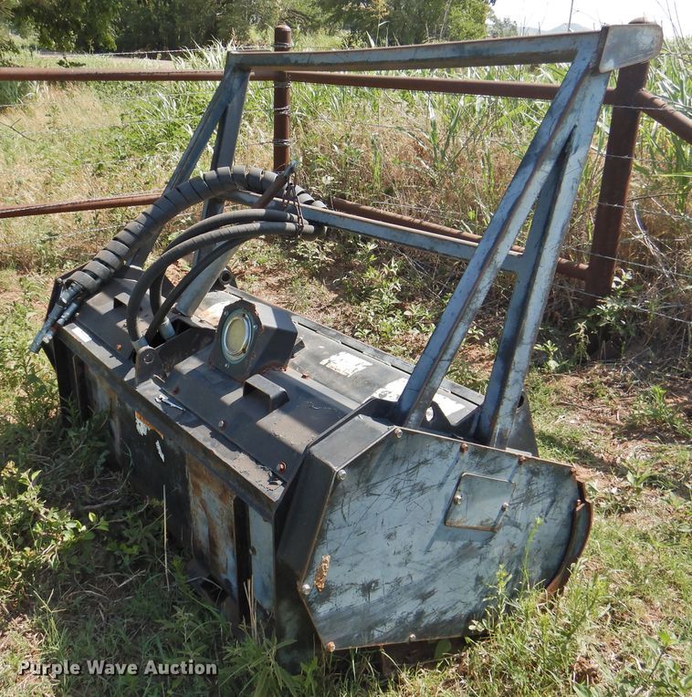 image for item GN9958 Bobcat skid steer forestry cutter