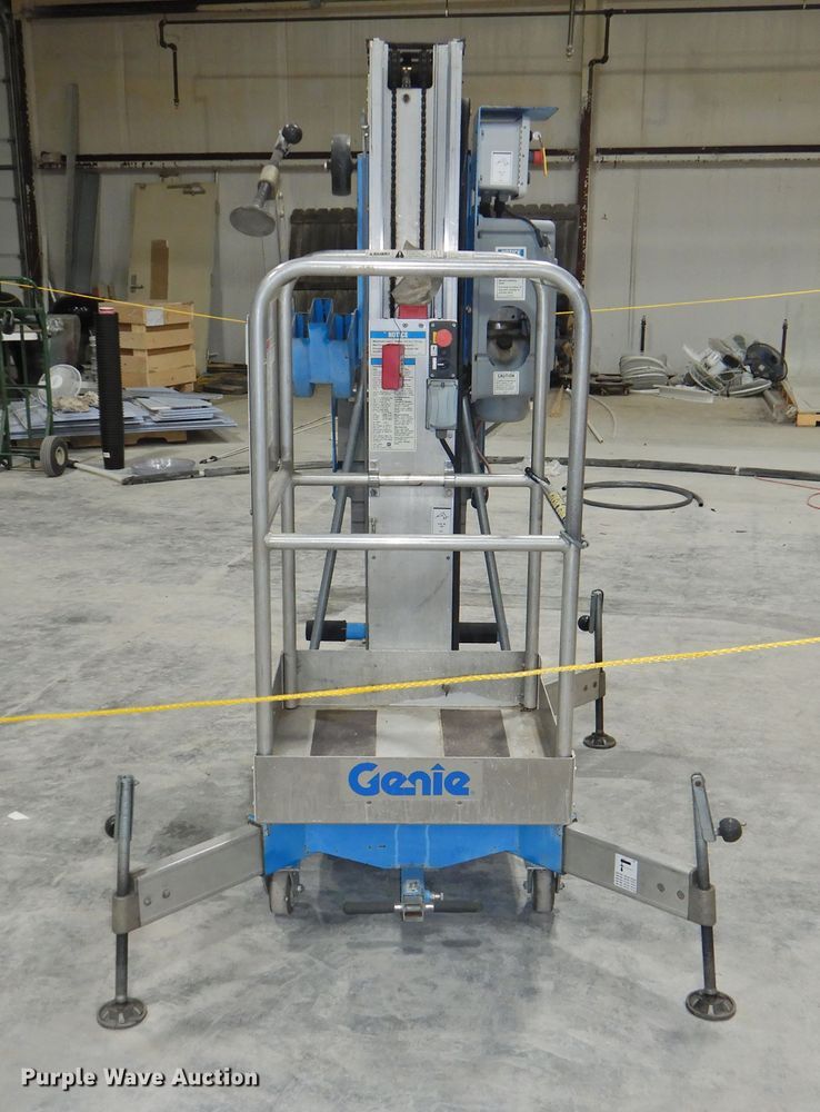 image for item GN9966 2012 Genie AWP-20S DC  vertical lift