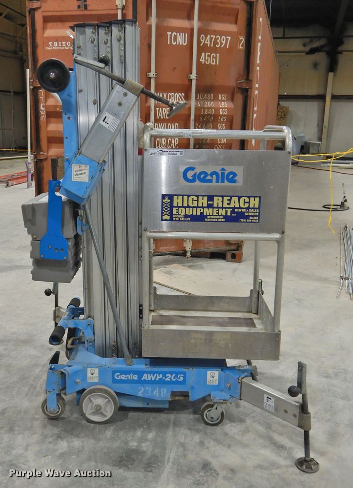 image for item GN9966 2012 Genie AWP-20S DC  vertical lift