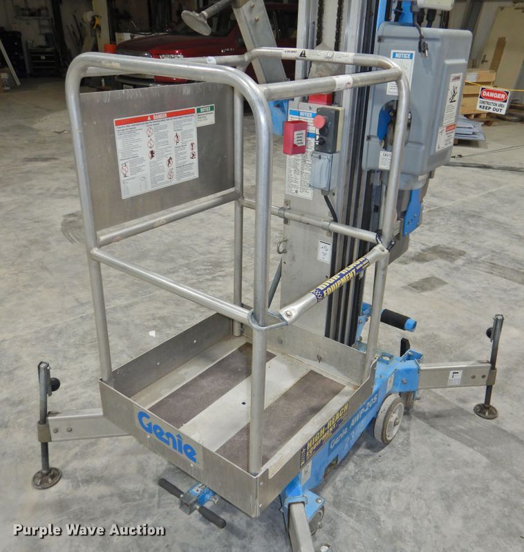 image for item GN9966 2012 Genie AWP-20S DC  vertical lift