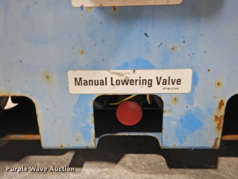 image for item GN9966 2012 Genie AWP-20S DC  vertical lift