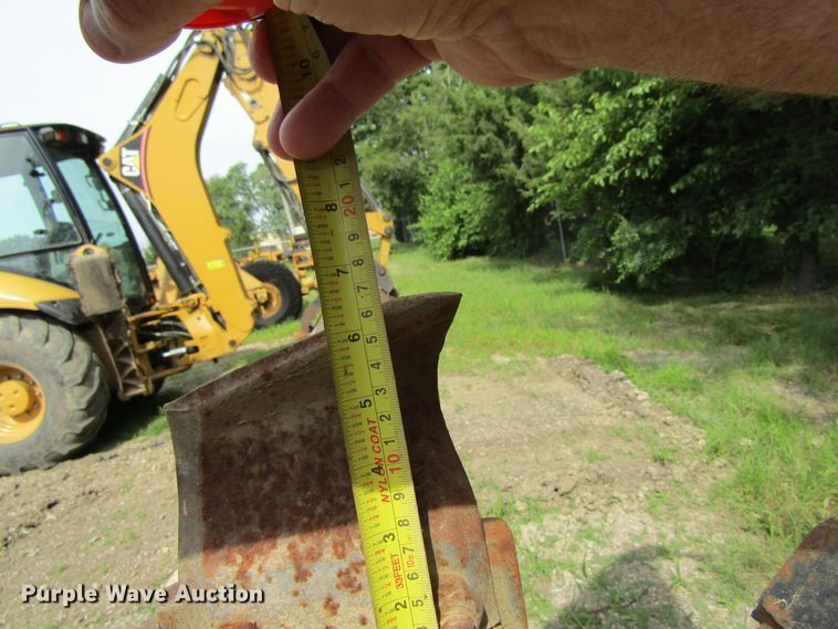 image for item GQ9042 Vermeer T600C  trencher