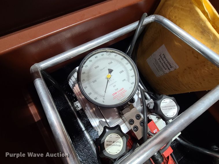 image for item GT9150 ITH Tension tools hydraulic unit