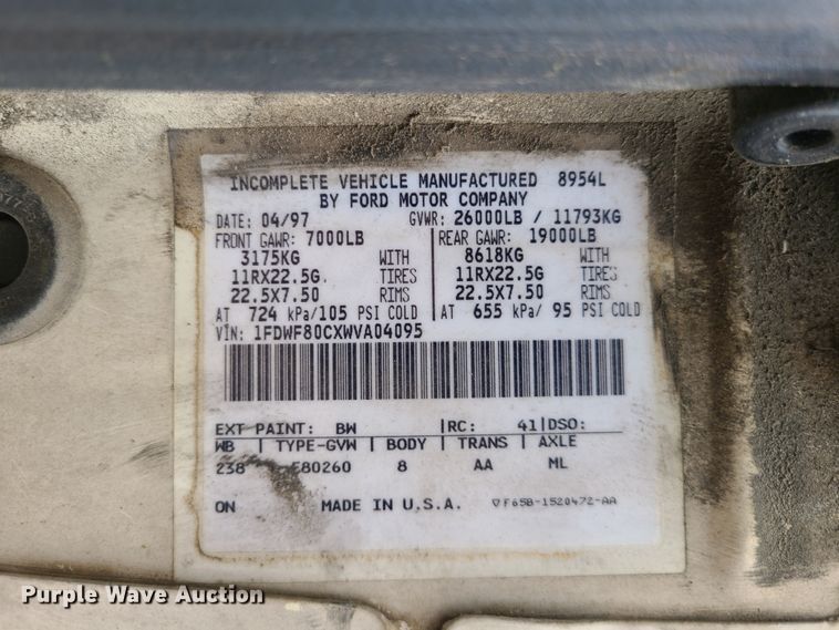 image for item GT9159 1998 Ford F800  flatbed truck