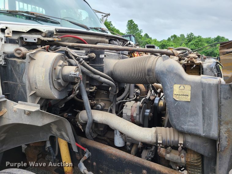 image for item GT9159 1998 Ford F800  flatbed truck