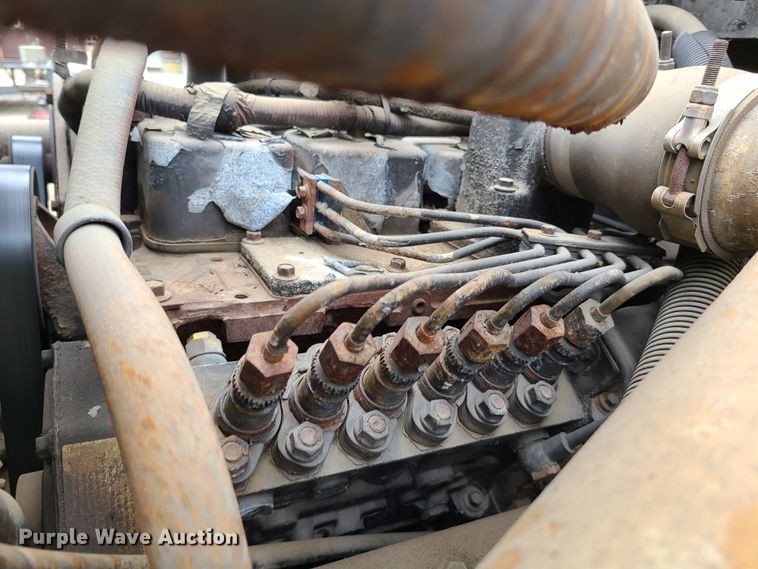 image for item GT9159 1998 Ford F800  flatbed truck