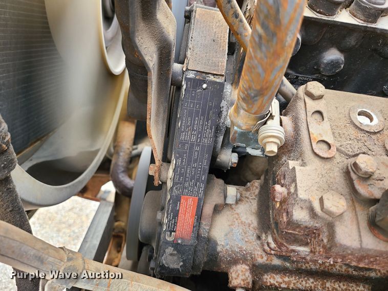 image for item GT9159 1998 Ford F800  flatbed truck