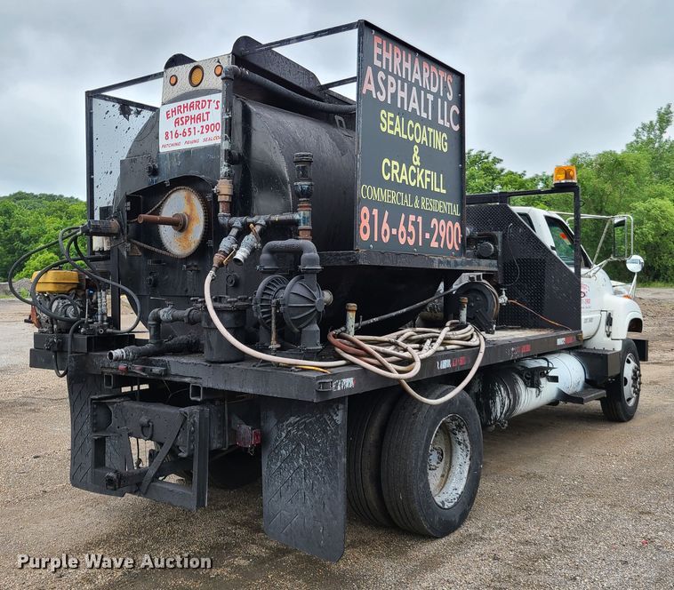 image for item GT9160 1997 GMC C7500 asphalt sealcoat truck