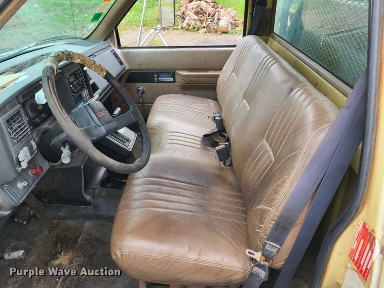 image for item GT9160 1997 GMC C7500 asphalt sealcoat truck