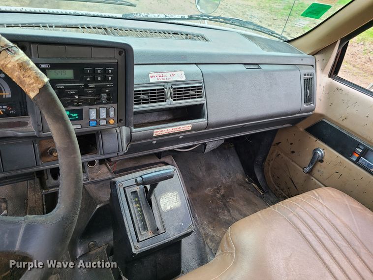 image for item GT9160 1997 GMC C7500 asphalt sealcoat truck