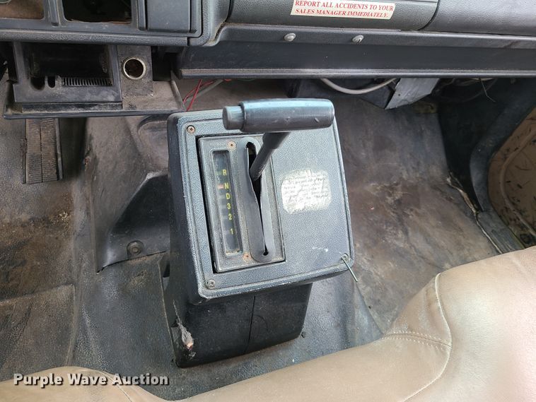 image for item GT9160 1997 GMC C7500 asphalt sealcoat truck