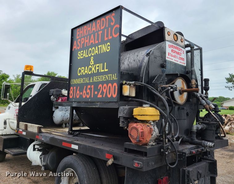 image for item GT9160 1997 GMC C7500 asphalt sealcoat truck