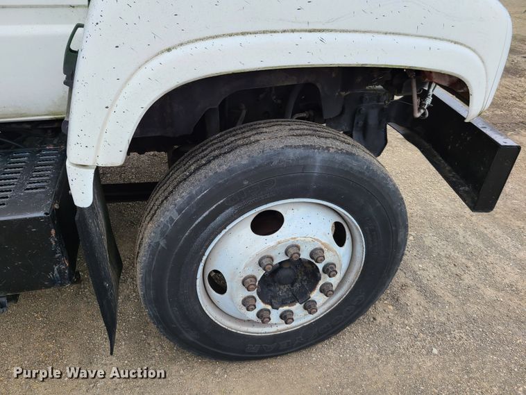 image for item GT9160 1997 GMC C7500 asphalt sealcoat truck