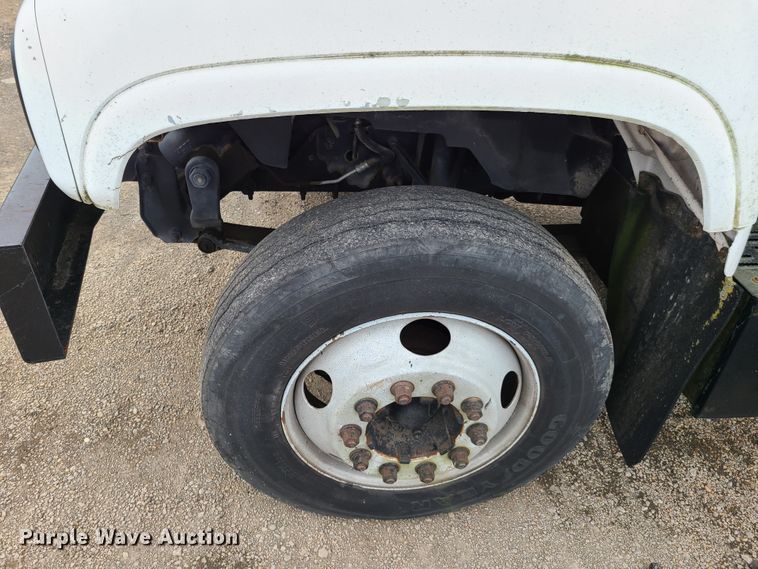 image for item GT9160 1997 GMC C7500 asphalt sealcoat truck