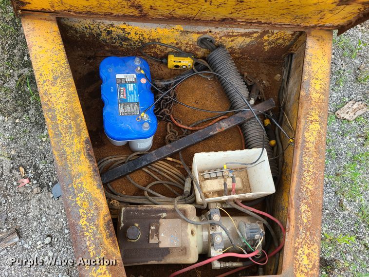 image for item GT9161 1993 Eagle Body equipment trailer