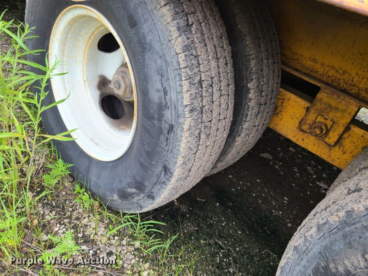 image for item GT9161 1993 Eagle Body equipment trailer