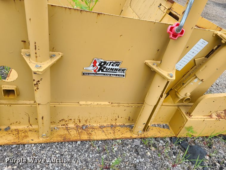 image for item GT9162 Ditch Runner skid steer asphalt screed