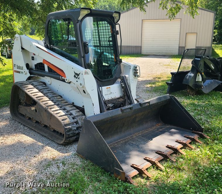 image for item GT9189 2010 Bobcat T630  tracked skid steer loader