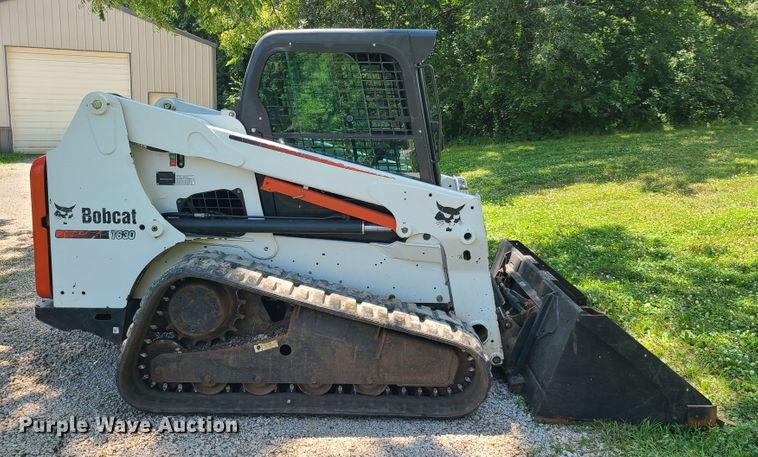 image for item GT9189 2010 Bobcat T630  tracked skid steer loader