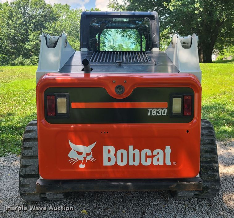 image for item GT9189 2010 Bobcat T630  tracked skid steer loader