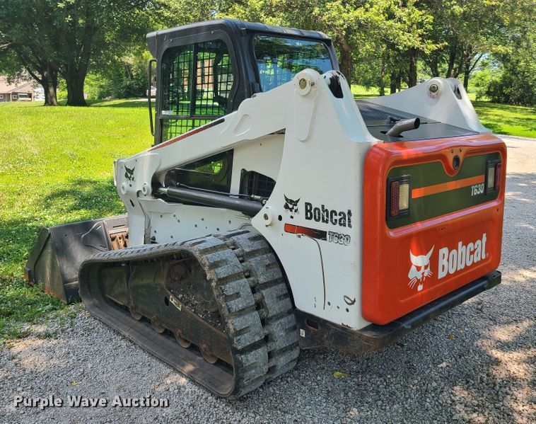 image for item GT9189 2010 Bobcat T630  tracked skid steer loader
