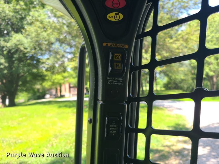 image for item GT9189 2010 Bobcat T630  tracked skid steer loader