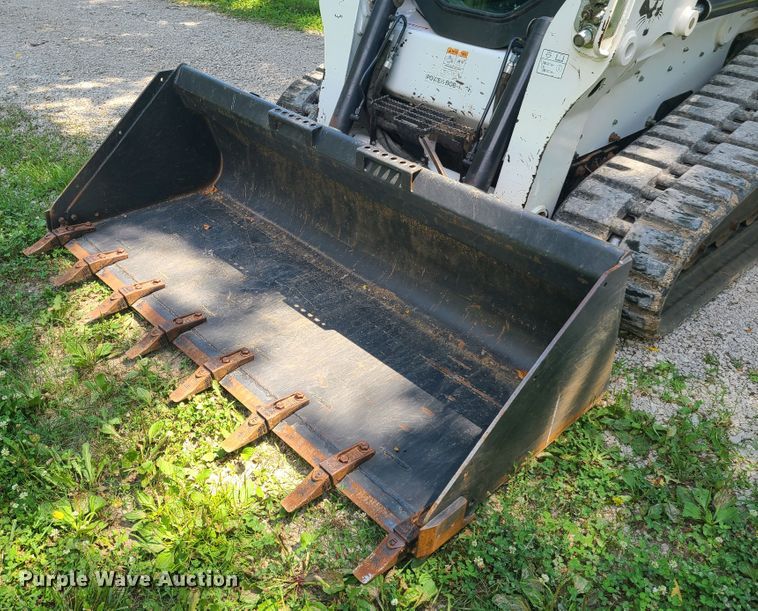 image for item GT9189 2010 Bobcat T630  tracked skid steer loader