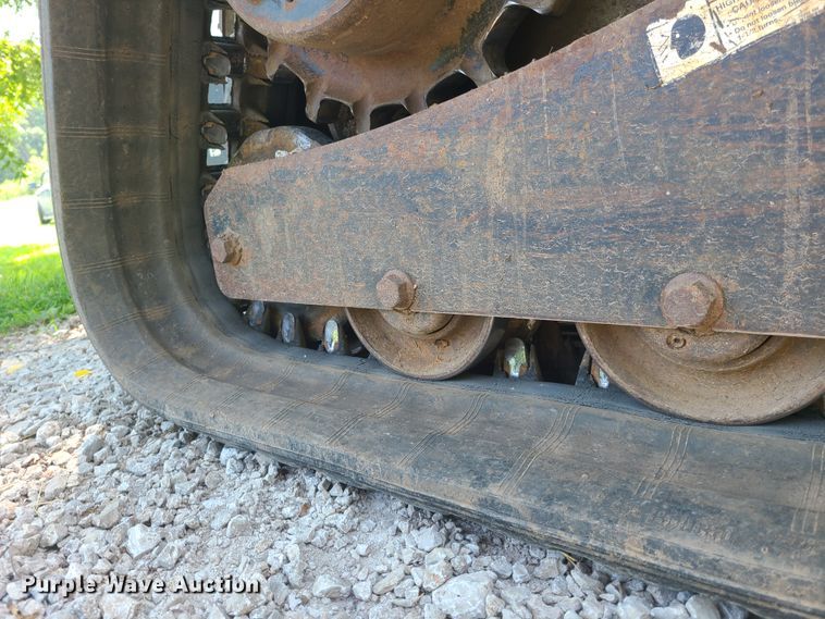 image for item GT9189 2010 Bobcat T630  tracked skid steer loader