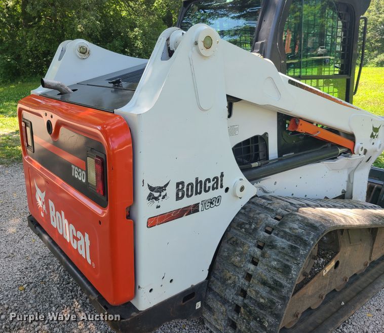 image for item GT9189 2010 Bobcat T630  tracked skid steer loader