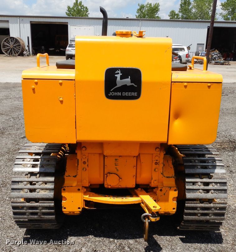 image for item GT9307 John Deere 350B  dozer