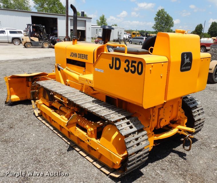 image for item GT9307 John Deere 350B  dozer