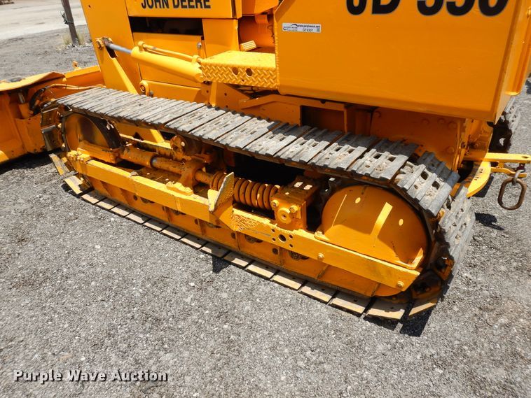 image for item GT9307 John Deere 350B  dozer