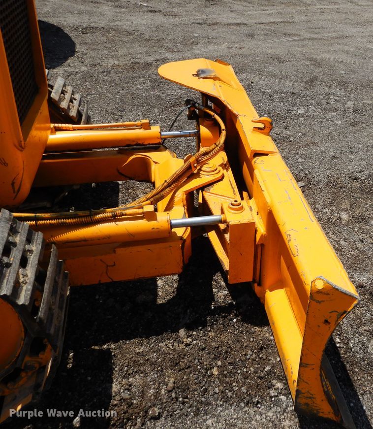 image for item GT9307 John Deere 350B  dozer