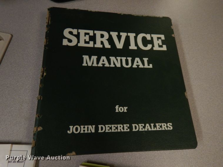 image for item GT9307 John Deere 350B  dozer