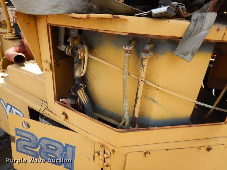 image for item GT9319 Yanmar YB-281  mini excavator