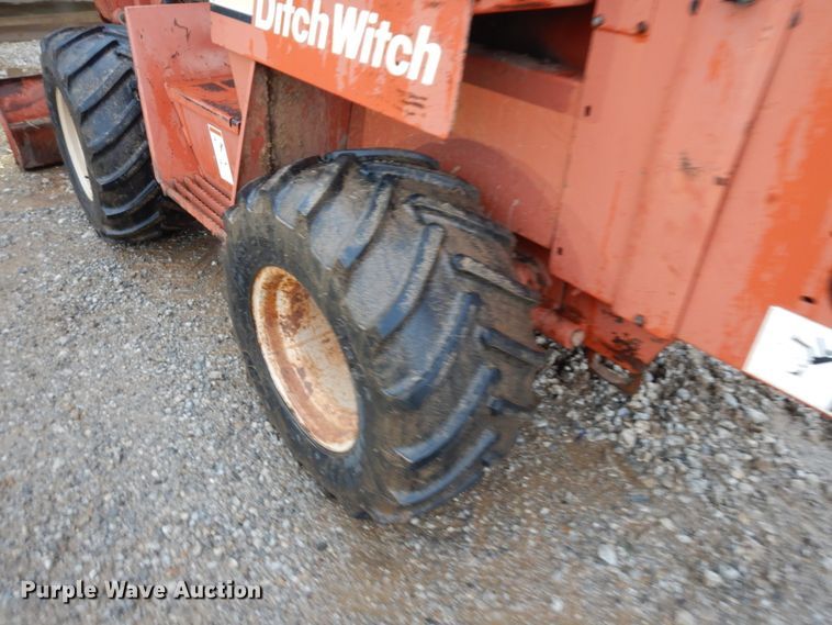image for item GT9358 1995 Ditch Witch 5110  trencher