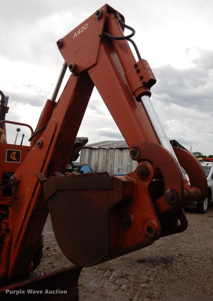 image for item GT9358 1995 Ditch Witch 5110  trencher