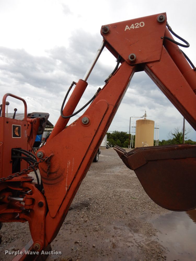 image for item GT9358 1995 Ditch Witch 5110  trencher