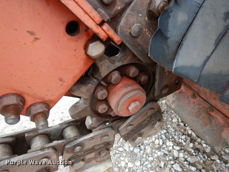 image for item GT9358 1995 Ditch Witch 5110  trencher