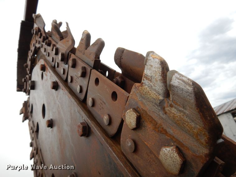 image for item GT9358 1995 Ditch Witch 5110  trencher