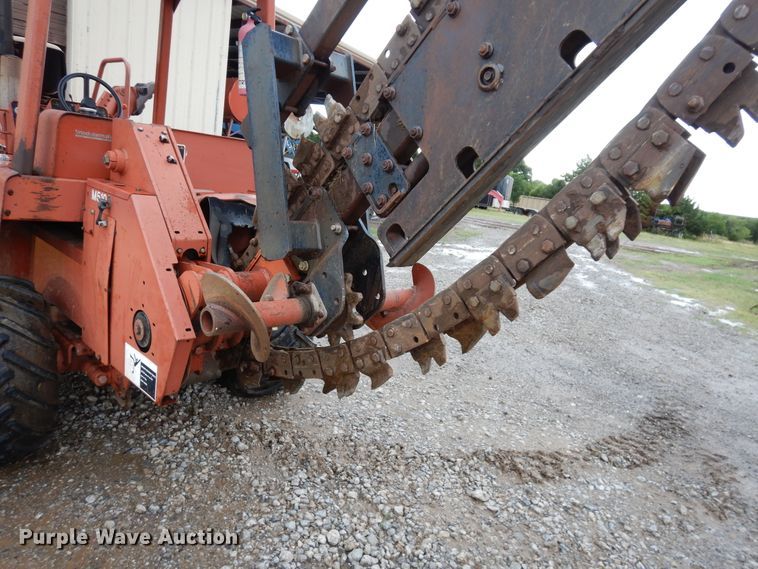 image for item GT9358 1995 Ditch Witch 5110  trencher