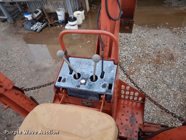 image for item GT9358 1995 Ditch Witch 5110  trencher