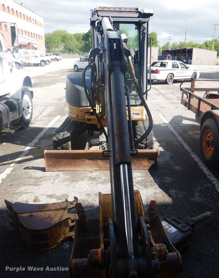 image for item GY9834 2007 John Deere 35D mini excavator