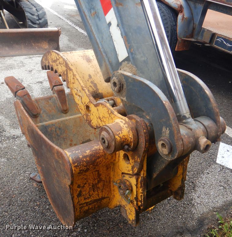 image for item GY9834 2007 John Deere 35D mini excavator