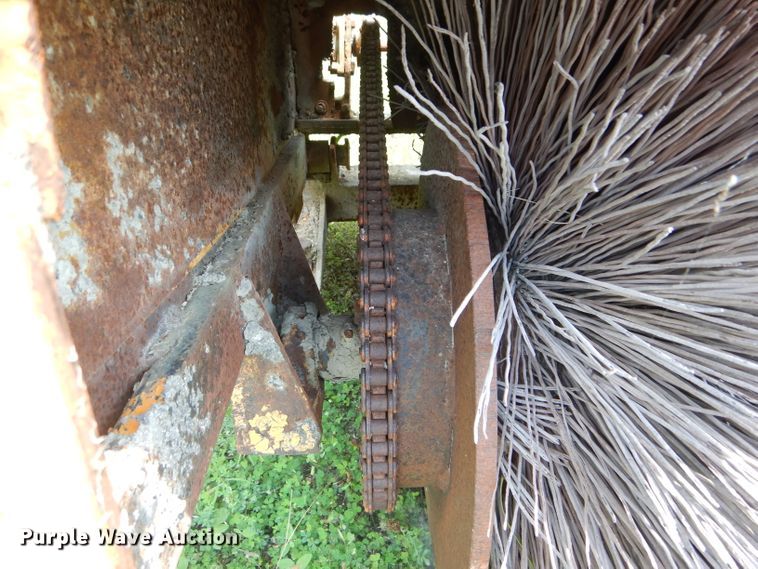 image for item HM9666 84"W broom