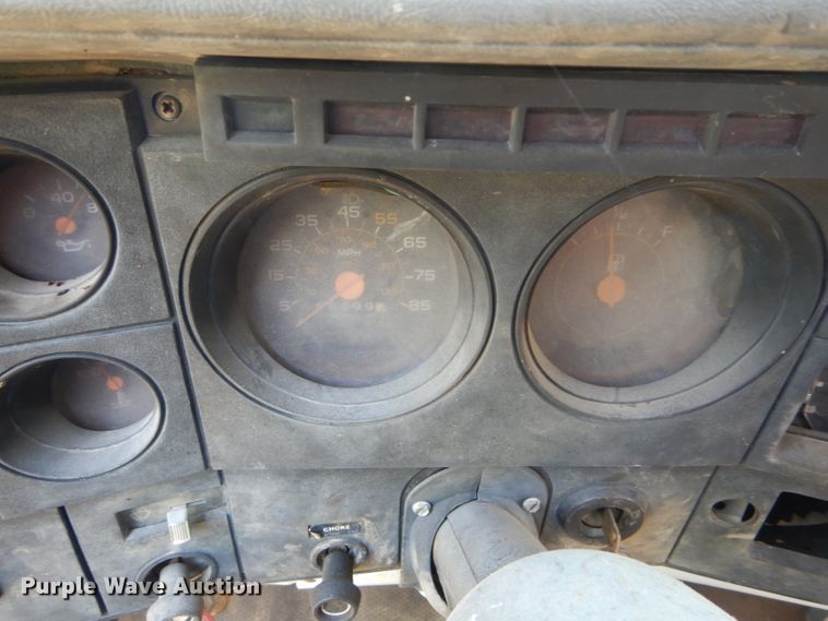 image for item HM9669 1984 GMC C7000  crane truck