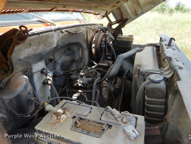 image for item HM9669 1984 GMC C7000  crane truck