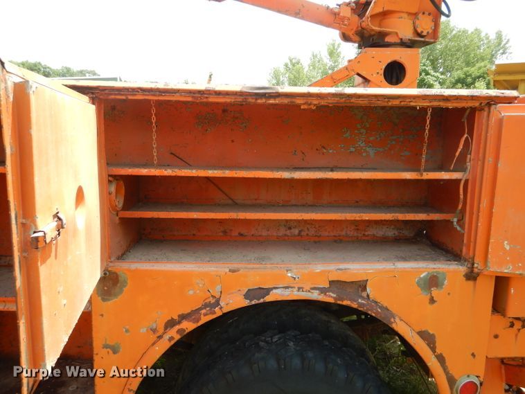 image for item HM9669 1984 GMC C7000  crane truck